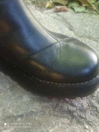 Botines negros de cuero