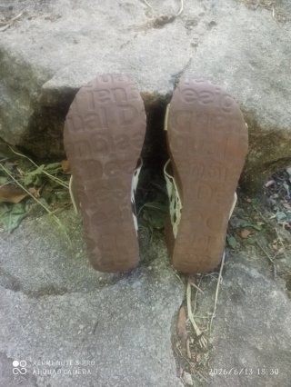 Botines negros de cuero