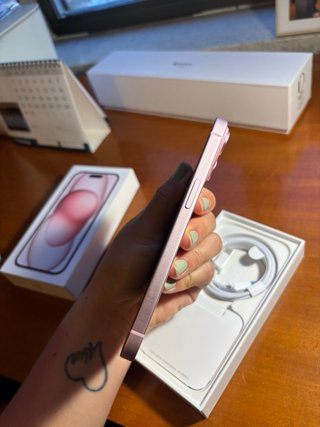 iPhone 15 Rosa