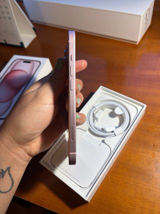 iPhone 15 Rosa