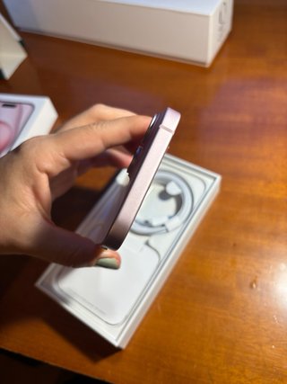 iPhone 15 Rosa