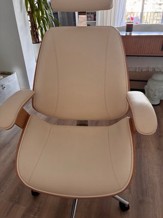 Silla de oficina madera y polipiel crudo