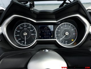 YAMAHA X-MAX 400 -APTA A2-
