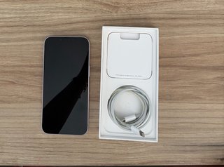 iPhone 14 como nuevo