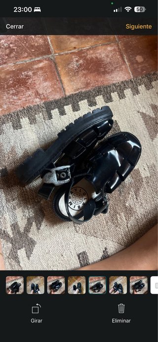 Sandalias Negras Plataforma Bimba y Lola