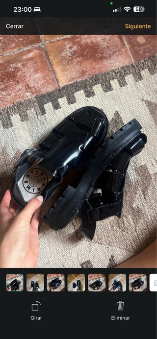 Sandalias Negras Plataforma Bimba y Lola