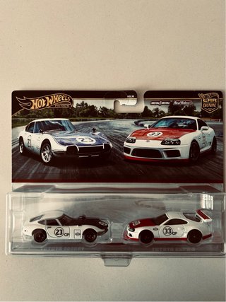 Hot Wheels Toyota 2000GT y Toyota Supra