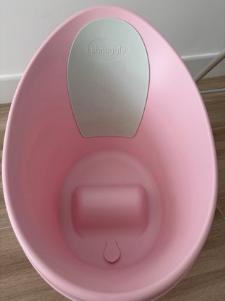 Bañera Shnuggle rosa con patas, muy poco uso