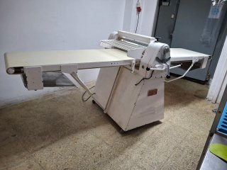 Laminadora de masa industrial
