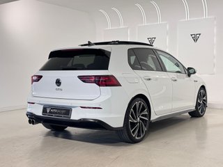 Volkswagen Golf 2.0 TDI GTD 200cv DSG