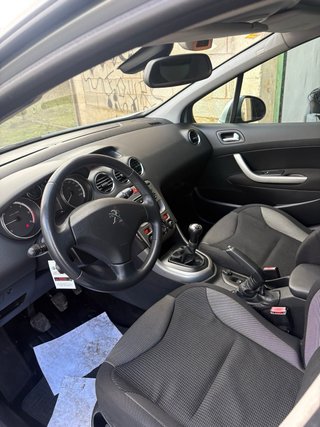 Peugeot 308 2013