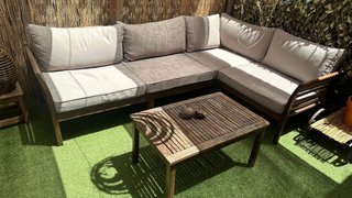 Sofá cheslong terraza restaurado con cojines nuevo