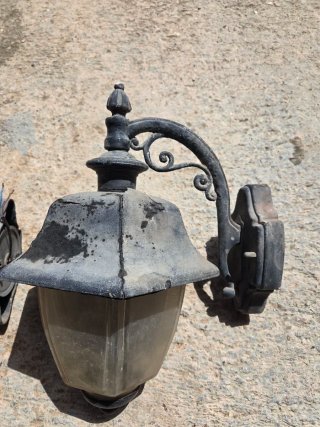 Farol exterior negro metal y plastico