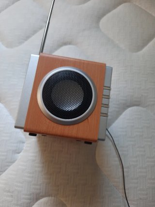 Radio despertador digital madera