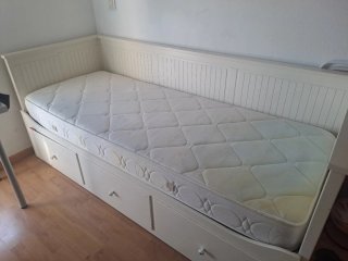 Cama Diván Ikea 90x190 mas colchon