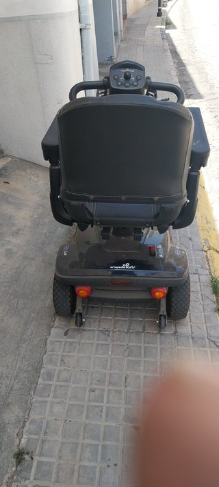 Scooter Eléctrico Invacare Leo Azul Oscuro