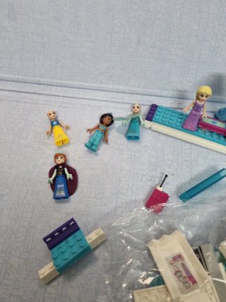 Lote de piezas LEGO según fotos