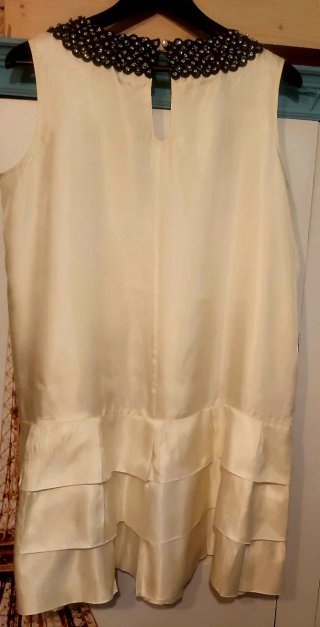 Vestido fiesta marfil con pedrería