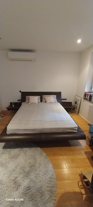 Cama Vanity Roche Bobois Piel y Tela