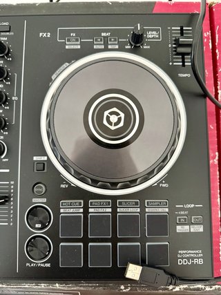 Controlador DJ Pioneer DDJ-RB