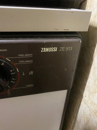 ¡GANGA! Lavavajillas/Zanussi/ZE 913 - precio: 30€