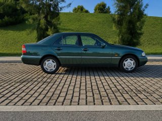 Mercedes C220 Histórico , 120m km  Libre ZBE