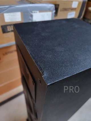Altavoz de suelo