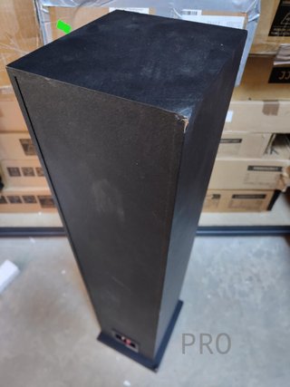 Altavoz de suelo
