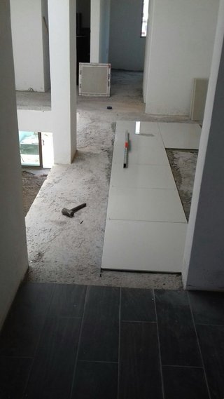 Solador y alicatador profesional tarima laminado