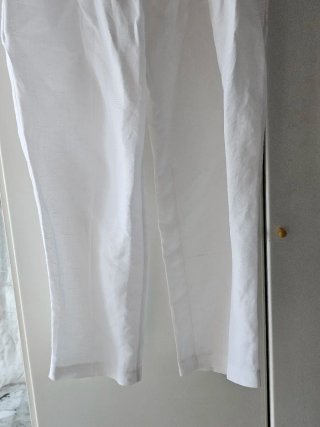 Pantaloni bianchi in lino