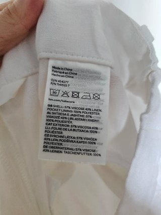 Pantaloni bianchi in lino