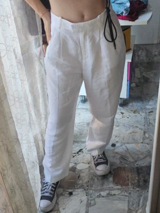 Pantaloni bianchi in lino