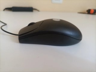 Ratón Logitech Negro con Rueda