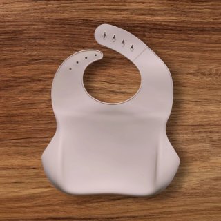 Babero silicona ajustable con bolsillo