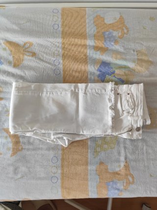 VAQUEROS BLANCOS STRADIVARIUS