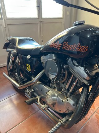 HARLEY DAVIDSON SPORTSTER 883