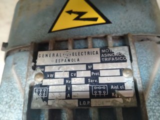Taladro de pie marca Zudan TZ 18