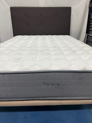 Base tapizada y colchón Flex 135x180cm