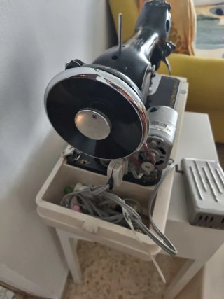 Máquina de coser Alfa vintage