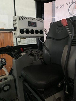 Miniexcavadora Bobcat E20