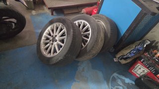 Llantas Volvo R16