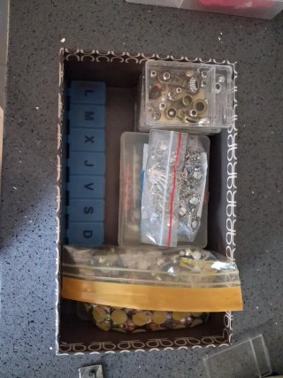 Abalorios variados para bisutería y manualidades