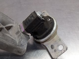 SOPORTE MOTOR DERECHO RENAULT CLIO III 8200559729