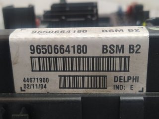 PEUGEOT 206 BERLINA E-Music CAJA RELES / FUSIBLES