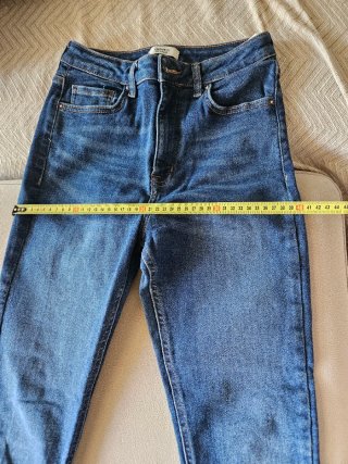 Pantalón vaquero. Talla S