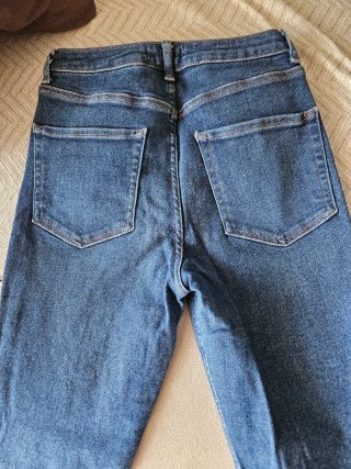 Pantalón vaquero. Talla S