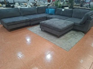 Sofá Rinconera Gris con Puff