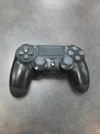 PS4 1TB Negra con Mando y Cables