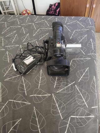 Videocámara Panasonic Negra