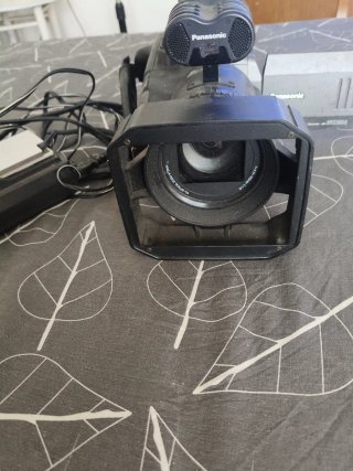 Videocámara Panasonic Negra